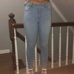 Hollister jeans